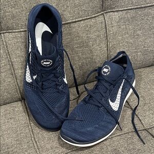 Nike Men's Free Rn Flyknit in Dark Blue